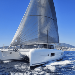 Louer un catamaran pour découvrir la Corse