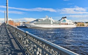 Comment-preparer-sa-valise-pour-une-croisiere-en-Russie-800x500