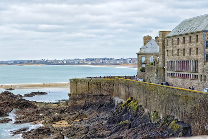 la ville portuaire de Saint-Malo