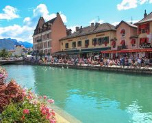 Vacances : pourquoi Annecy est-elle la ville parfaite ?